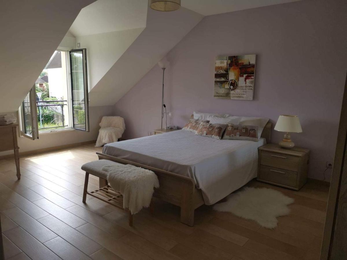 Chambre Au Calme Domont Exterior photo
